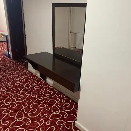Amkara Apart 5 *